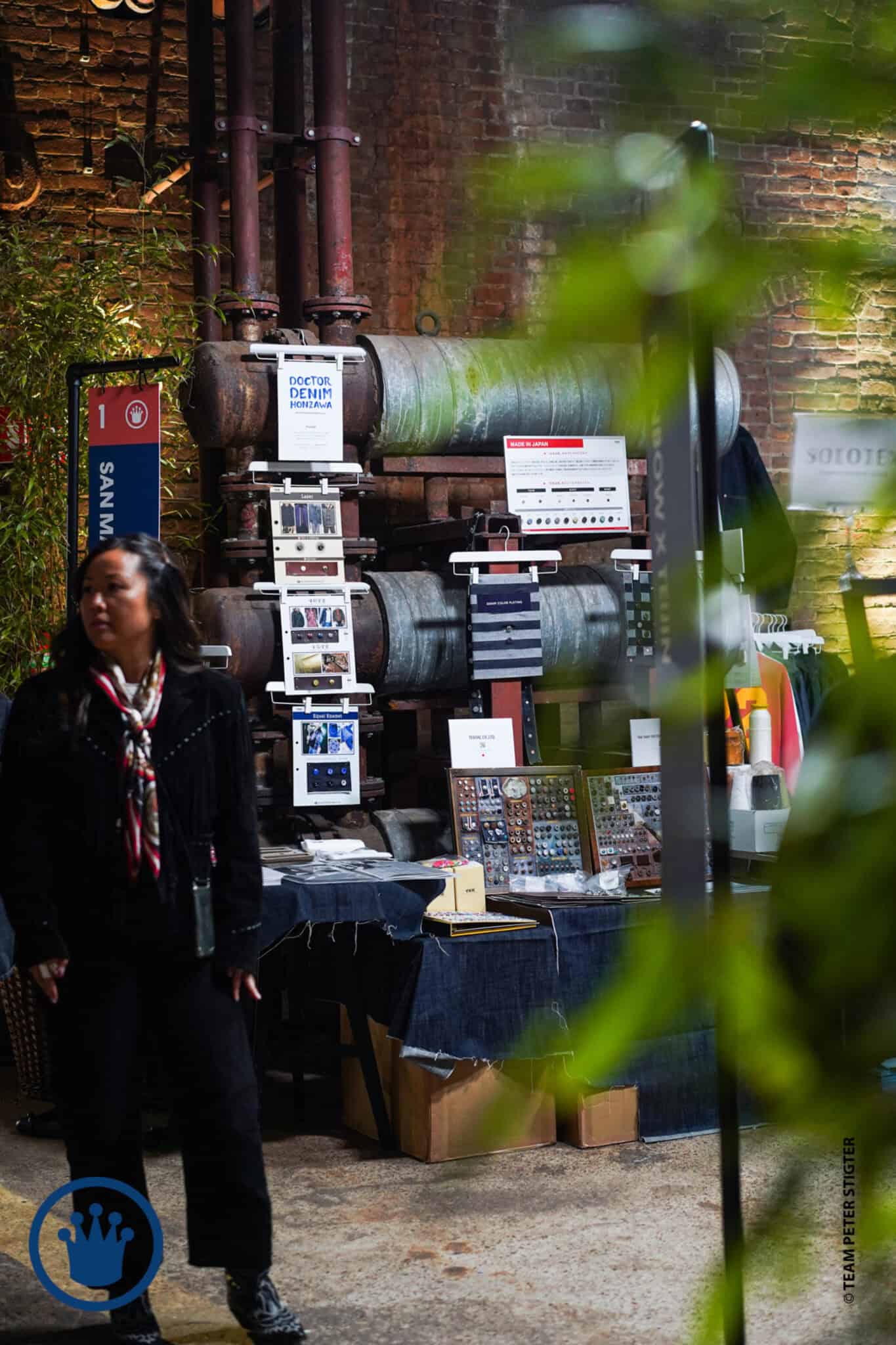 Bietenwasruimte met industriële apparatuur en werkstation bij SugarFactory.