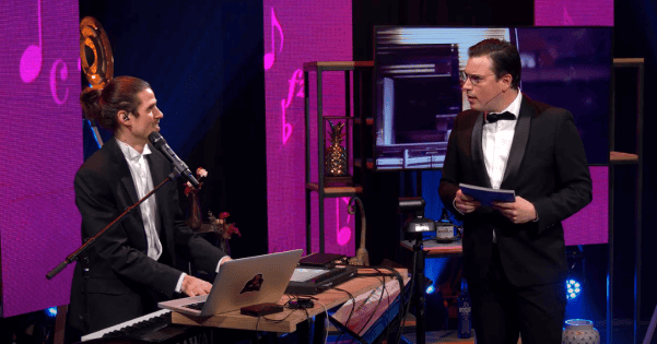 Live muziekoptreden tijdens online personeelsfeest bij SugarFactory.