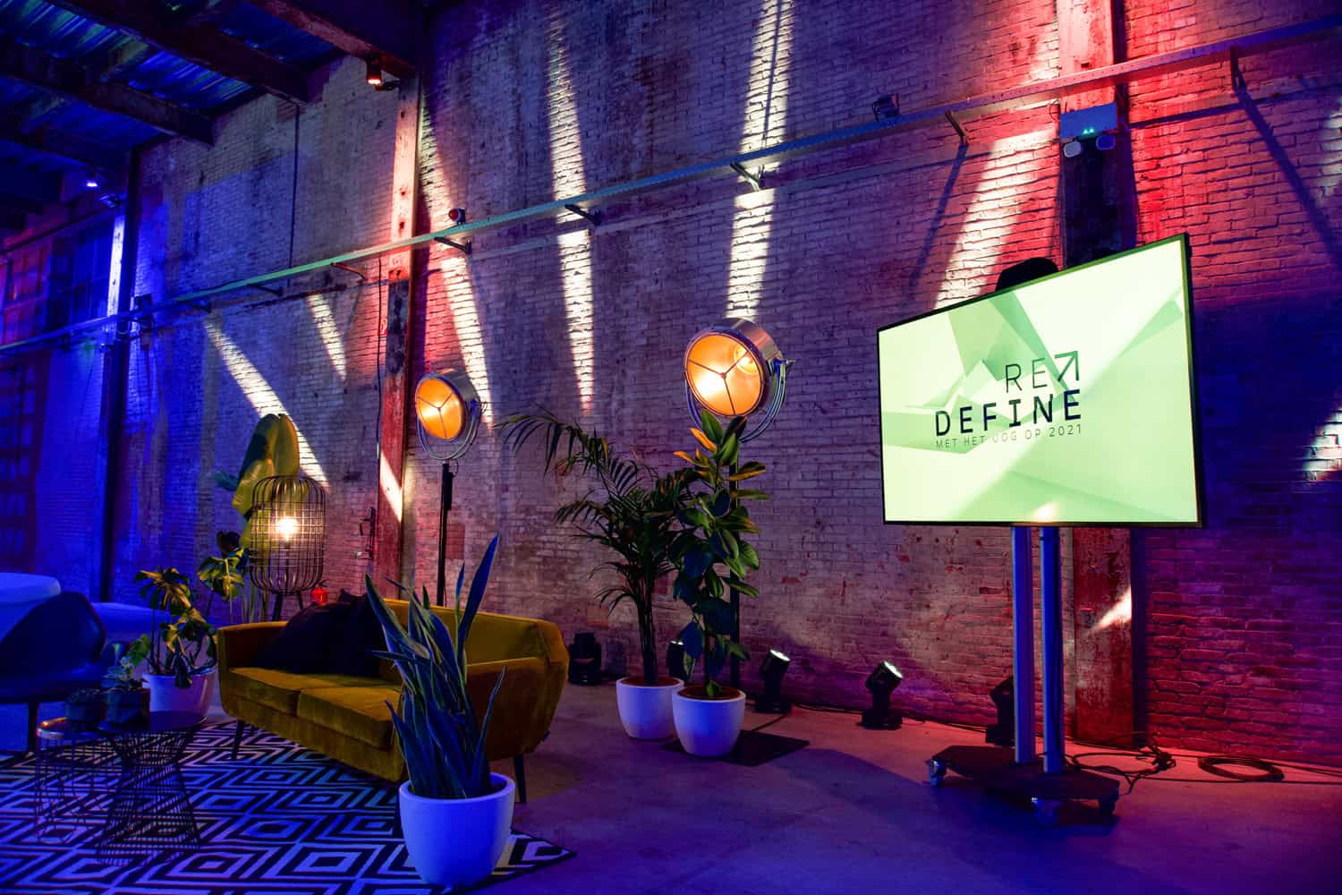 Opel Nederland strategiebijeenkomst in creatieve setting.